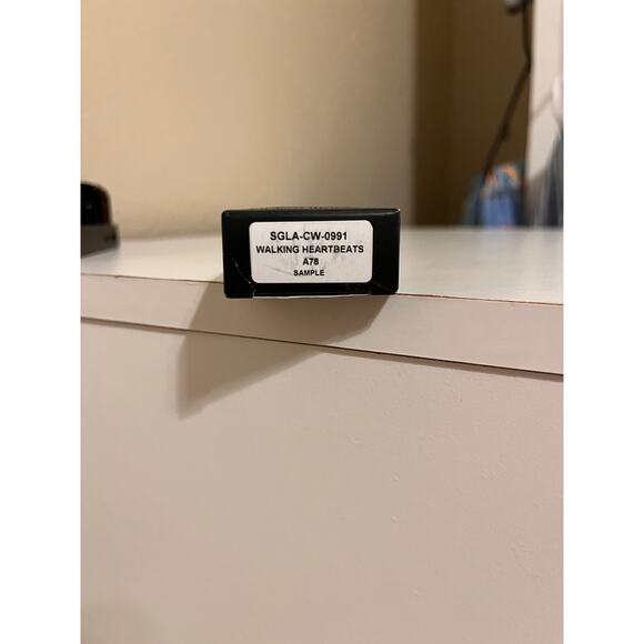 MAC Eyeshadow Single - Walking Heartbeats A78 - Picture 2 of 2